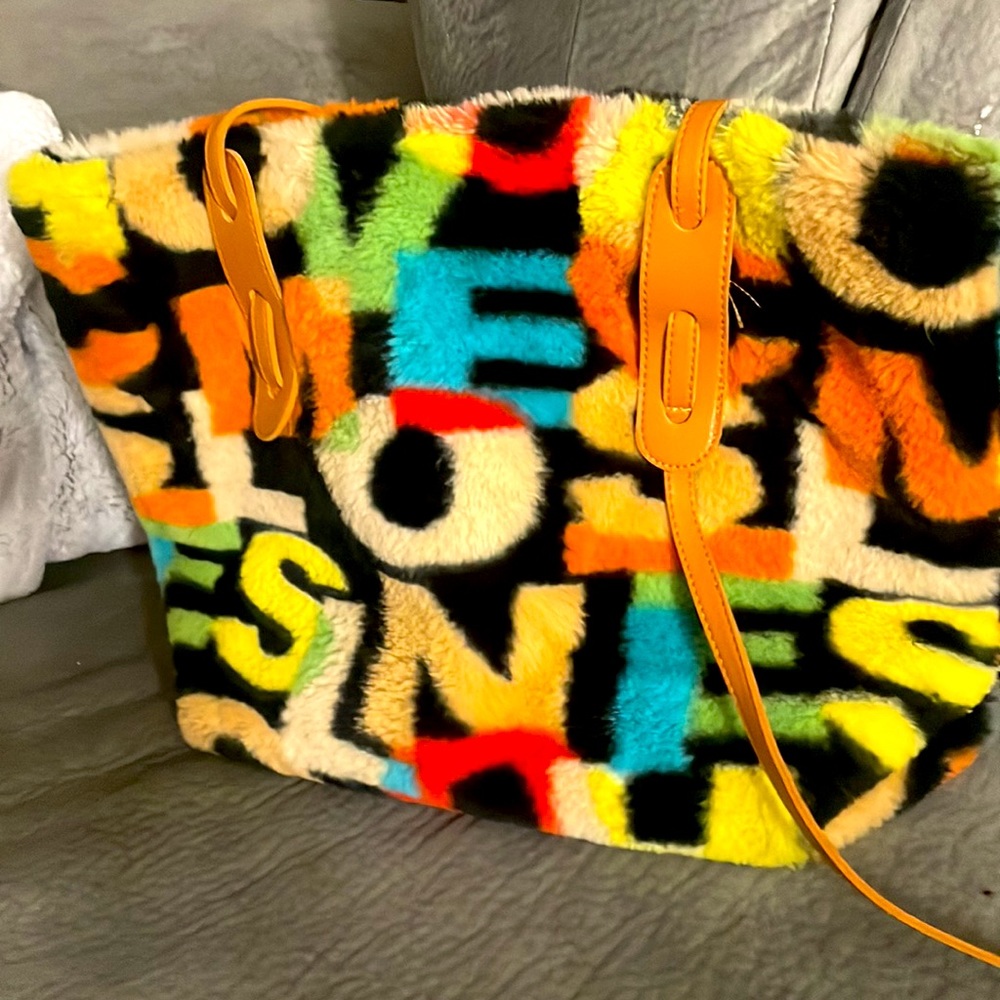 Tote bag